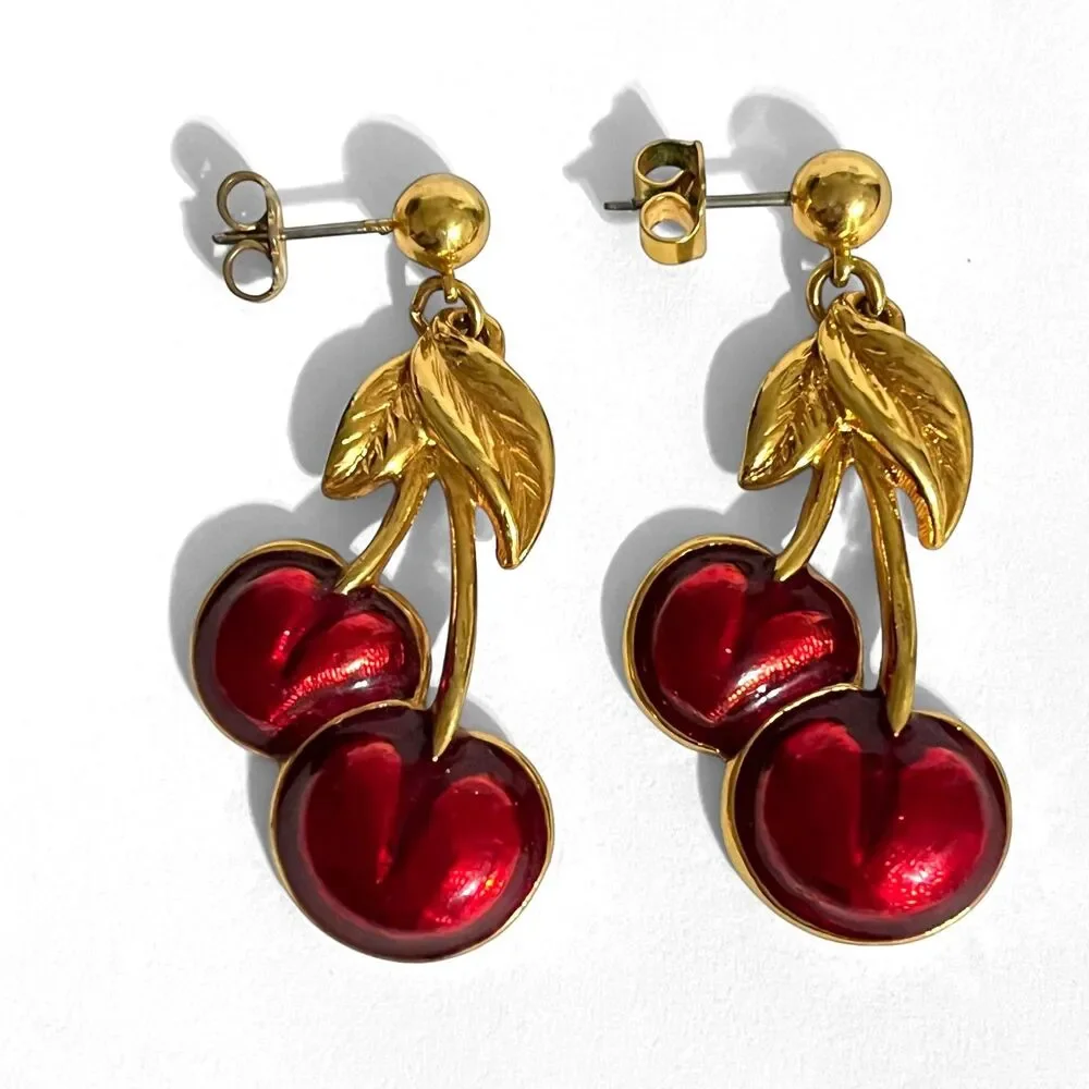 Vintage Avon Red Enamel Cherry Earrings Gold Tone Chunky Pierced Fruit Dangle